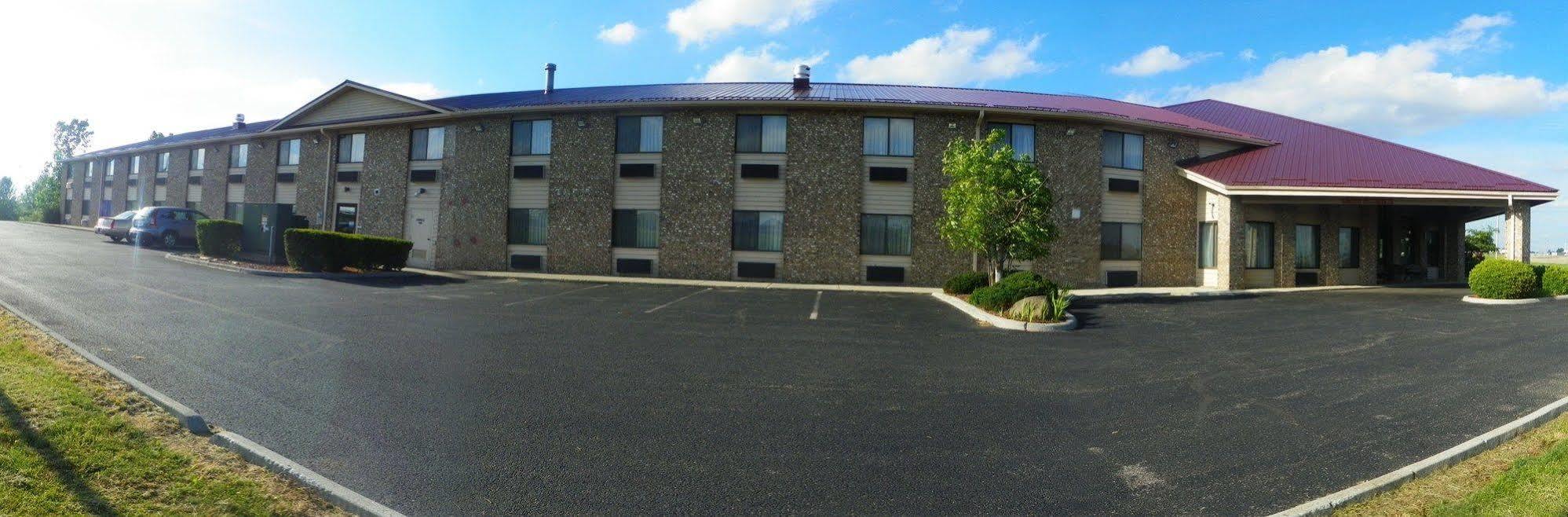 Royalton Inn & Suites Upper Sandusky Ngoại thất bức ảnh